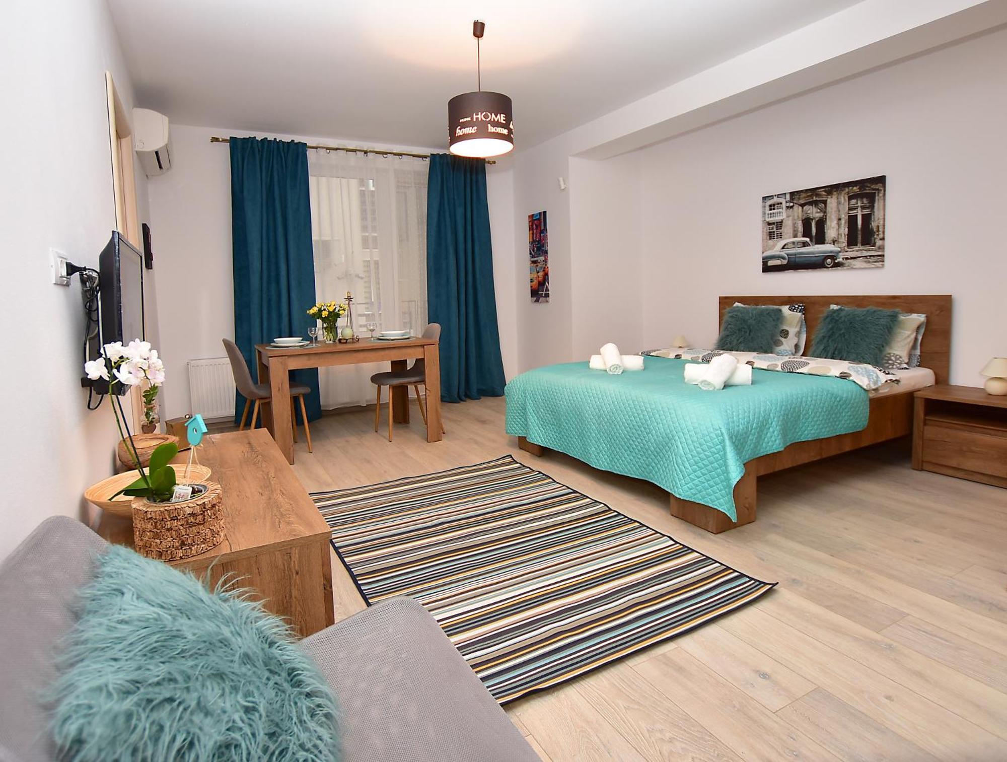 Near Cathedral Central Studio Bucureşti Eksteriør bilde